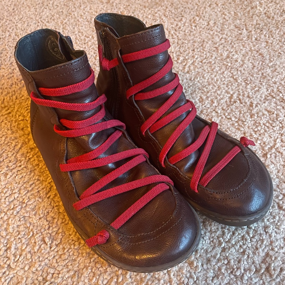 Camper Peu barefoot boot